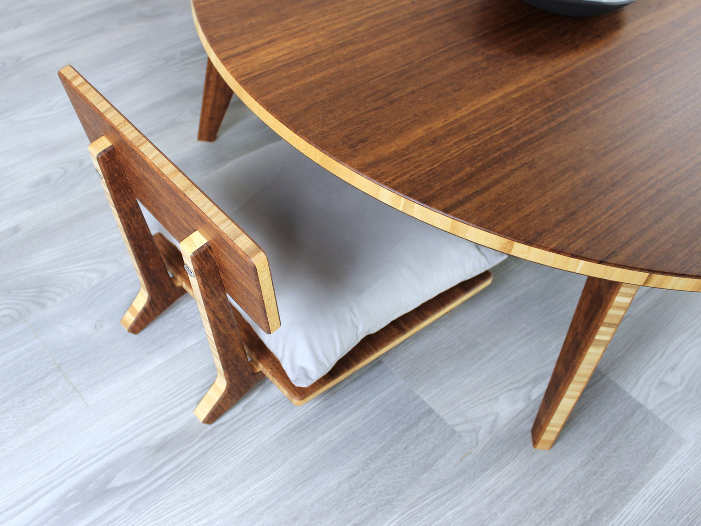 Large Circle Table - Chestnut