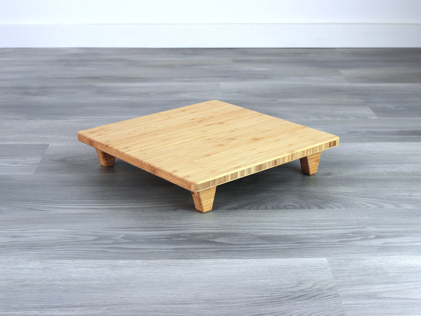 Floor Chair Posture - Natural