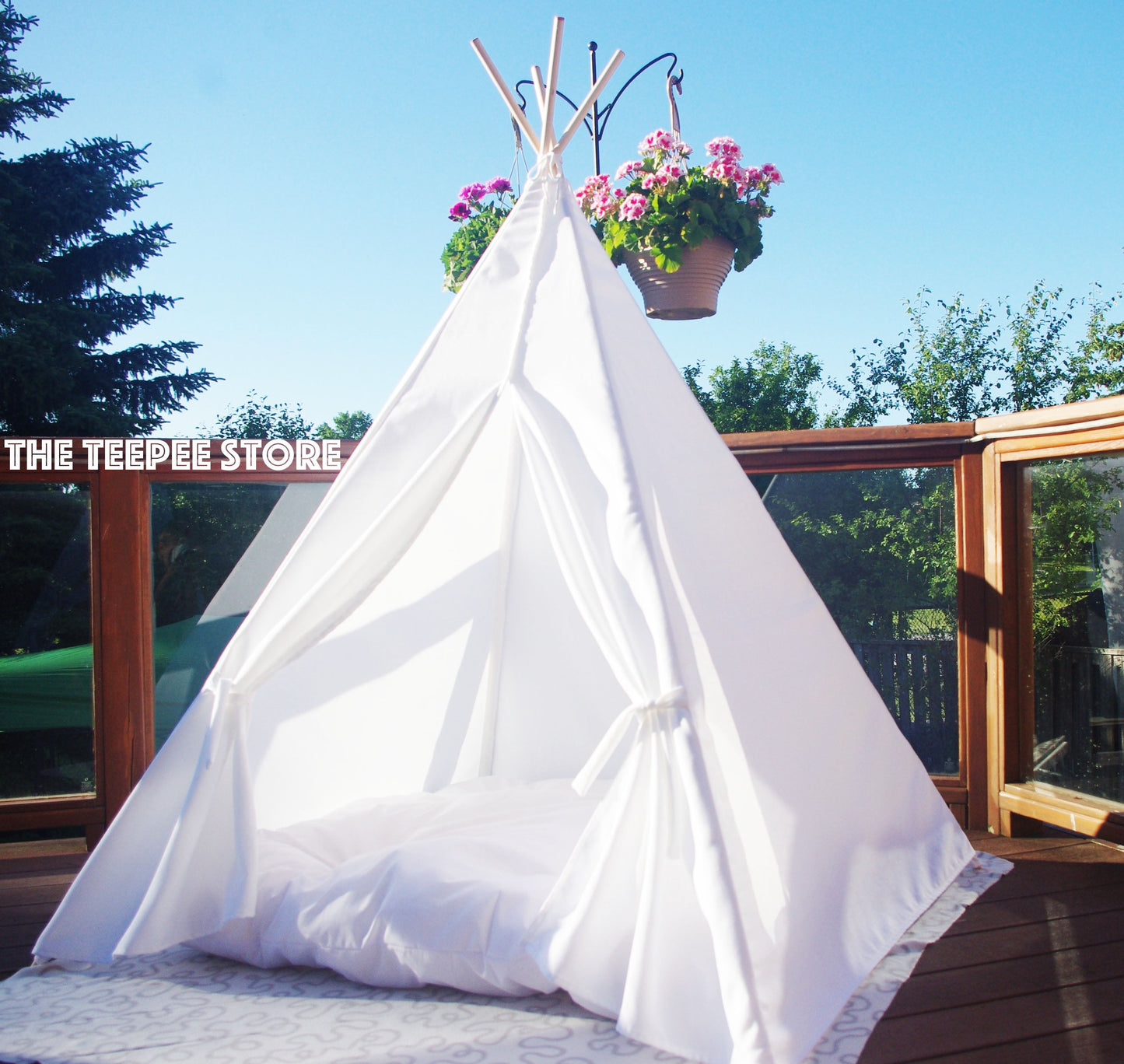 Pure White Cozy Teepee
