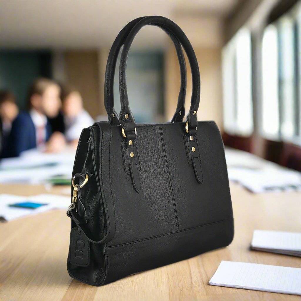 The Signature 15" Bag, Black