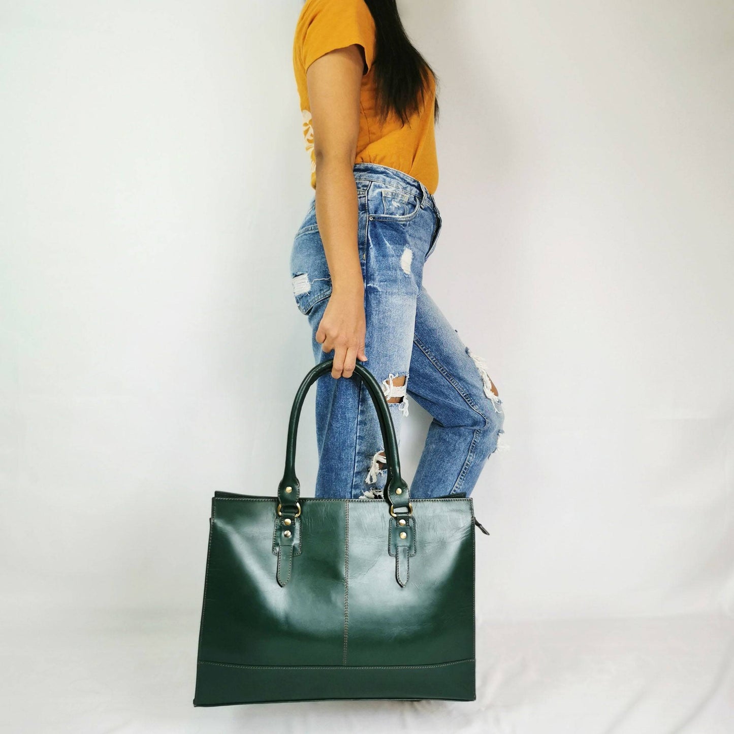 The Signature 17" Bag, Bottle Green