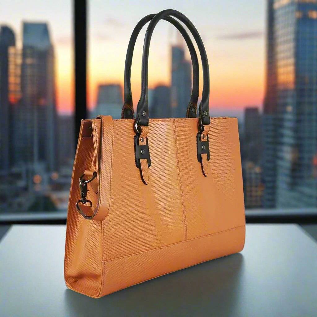 The Signature 17" Bag, Glazed Tan