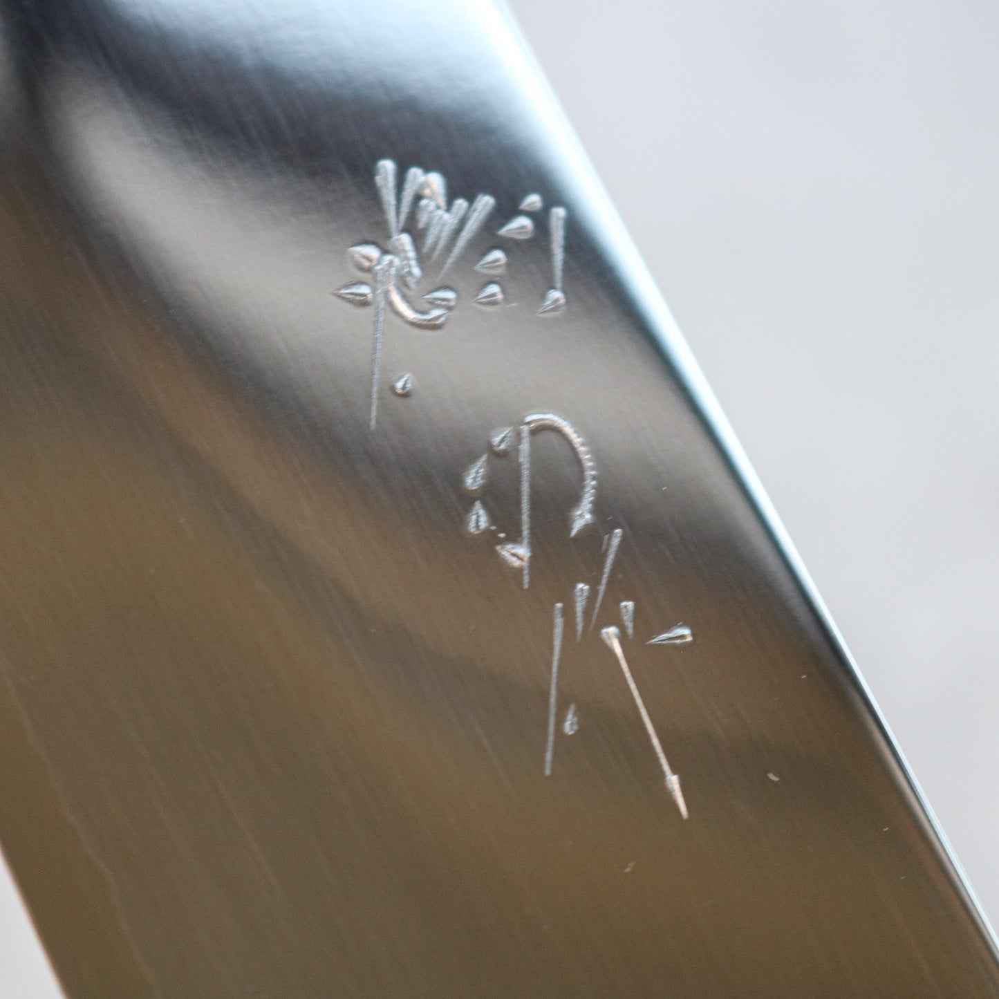 Kenshiro Hatono High Polish Sujihiki 240 mm Oak