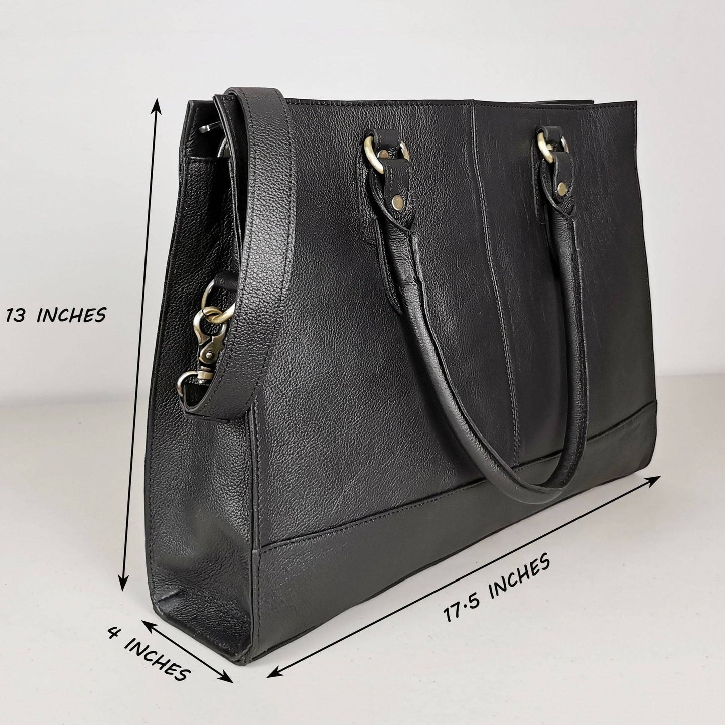 The Signature 17" Bag, Black