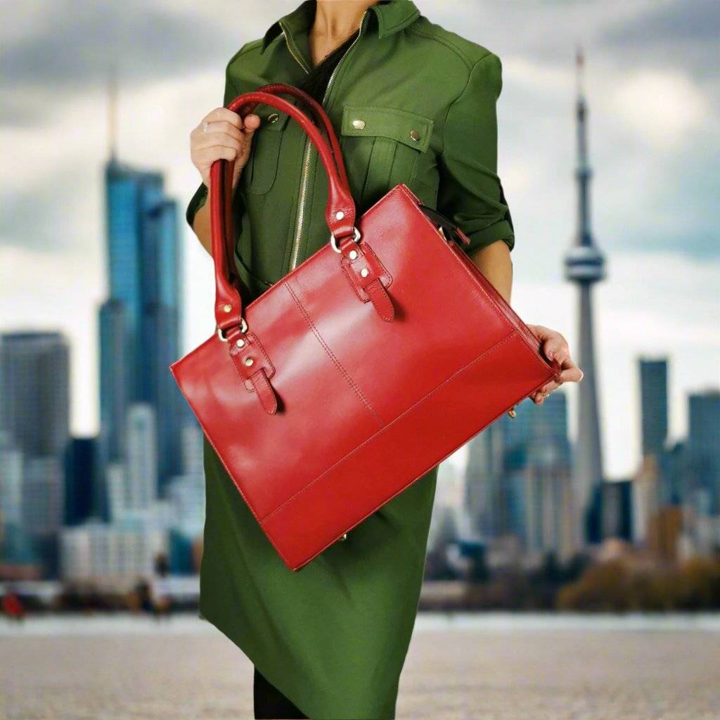 The Signature 17" Bag, Red