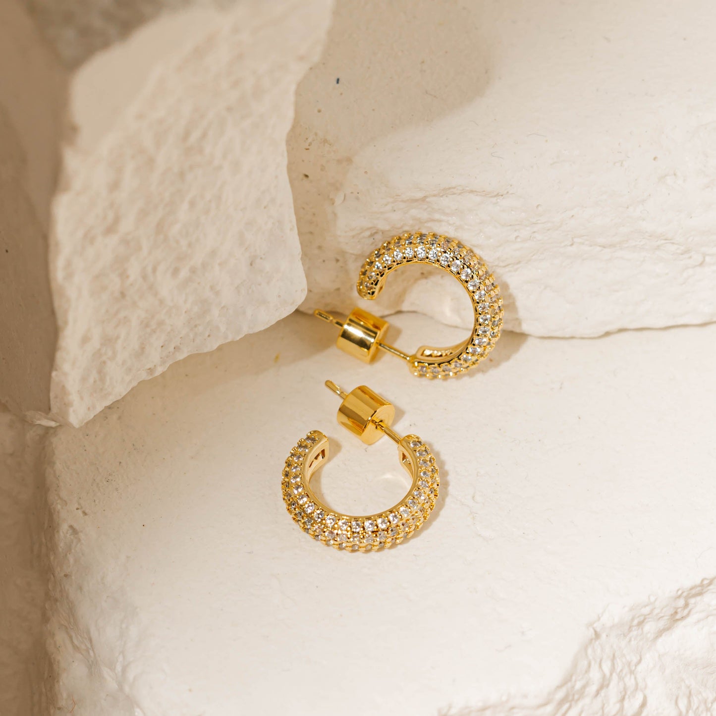 The Siena Hoop Mini | Pavé
