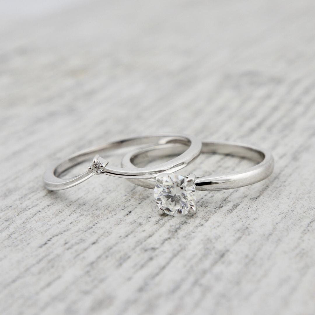 Bague solitaire Classique en or 10K et moissanite 0,5 ct