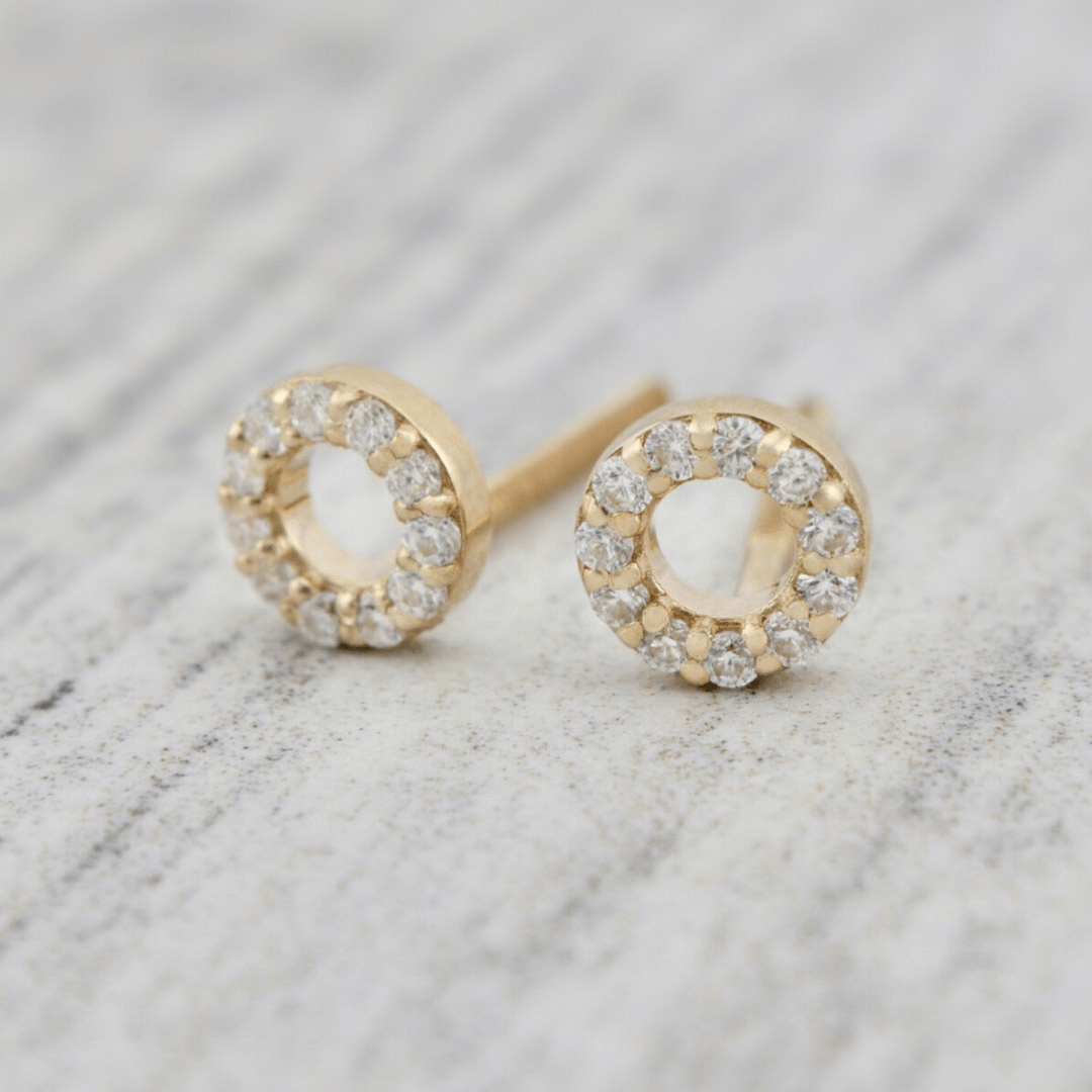 Boucles d'oreilles Cercles en or 10K et moissanites