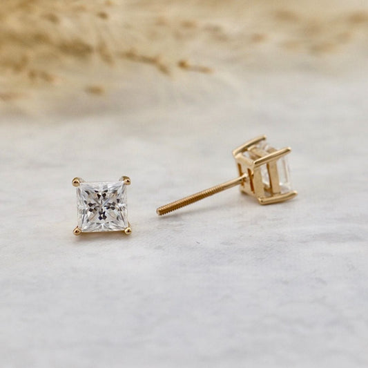 Boucles d'oreilles Princesse en or 14K et moissanites