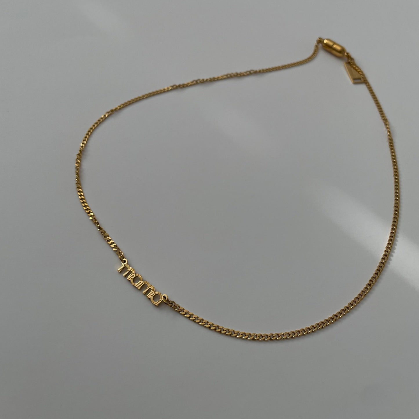 Mama Necklace 2.0- Gold