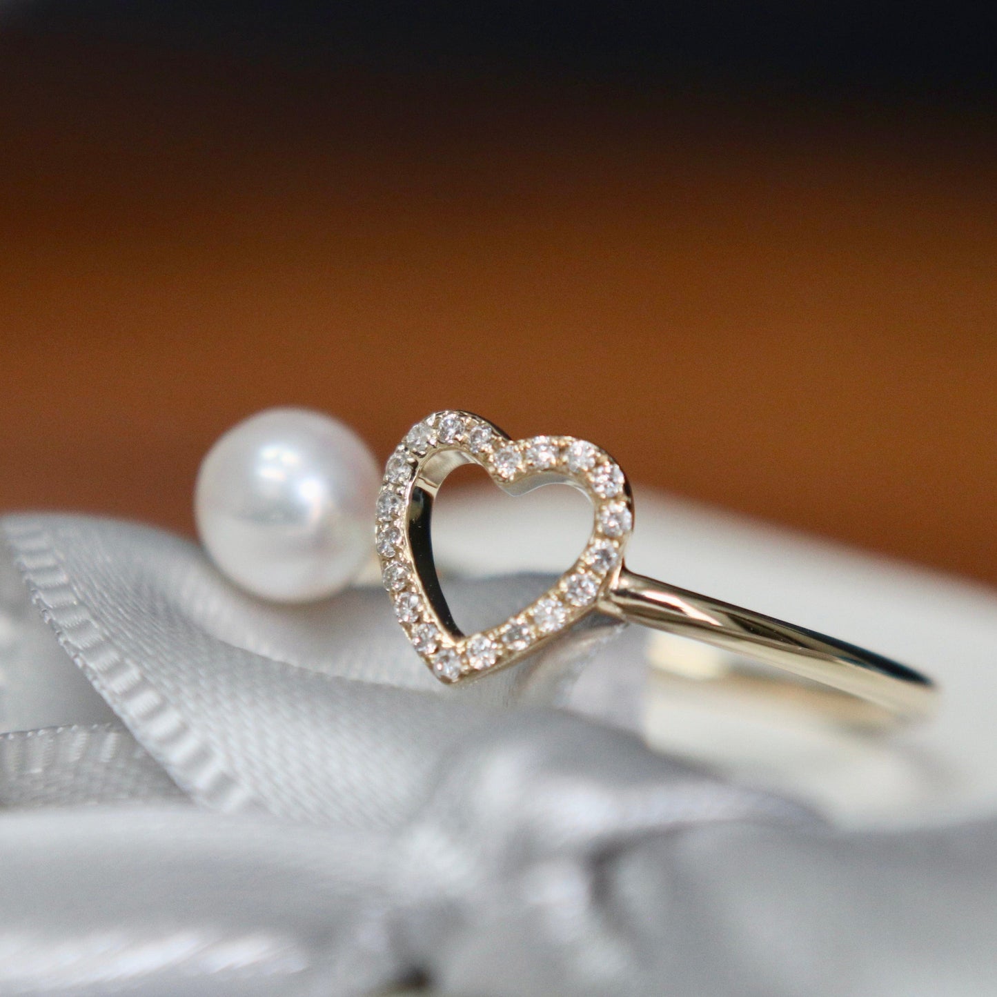 Bague Coeur en or 10K, perle et moissanites
