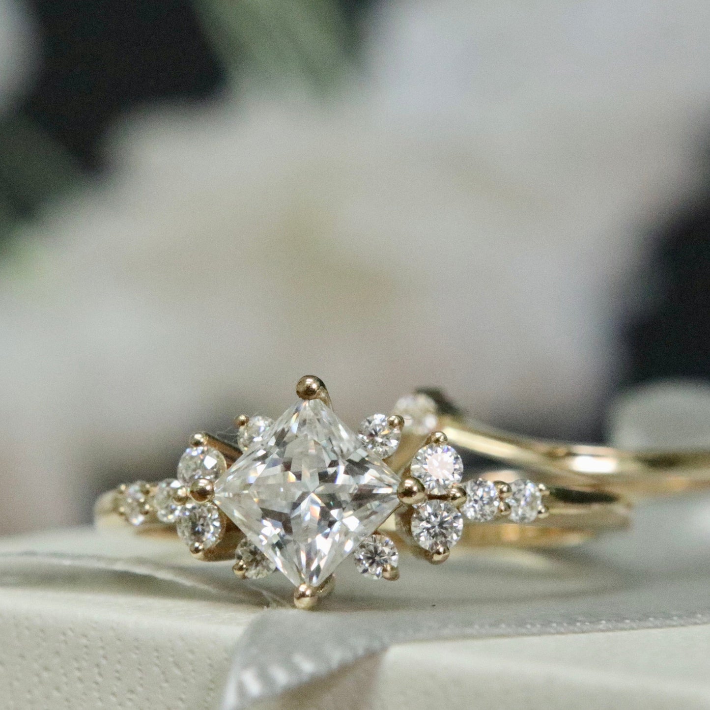 Bagues Ensemble d'alliances Princesse en or 10K et moissanites
