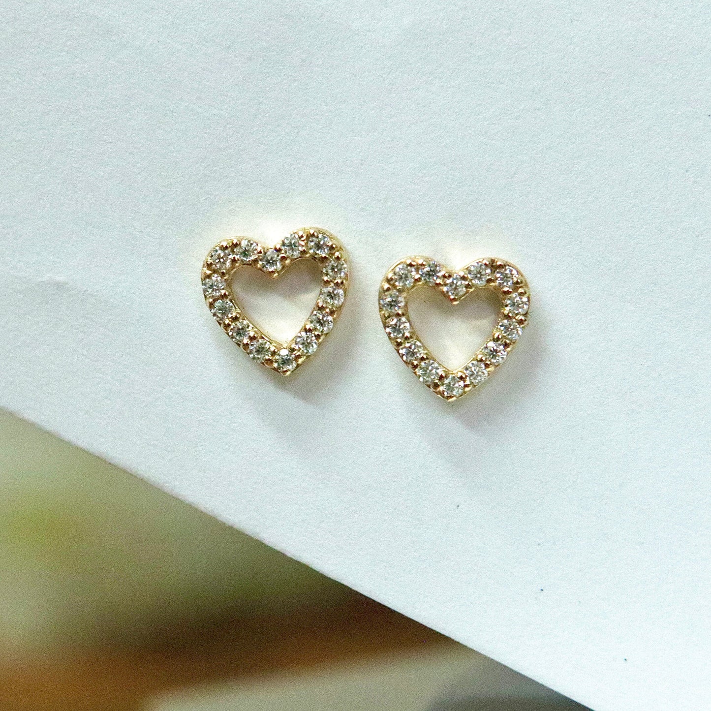 Boucles d'oreilles Coeurs en or 10K et moissanites