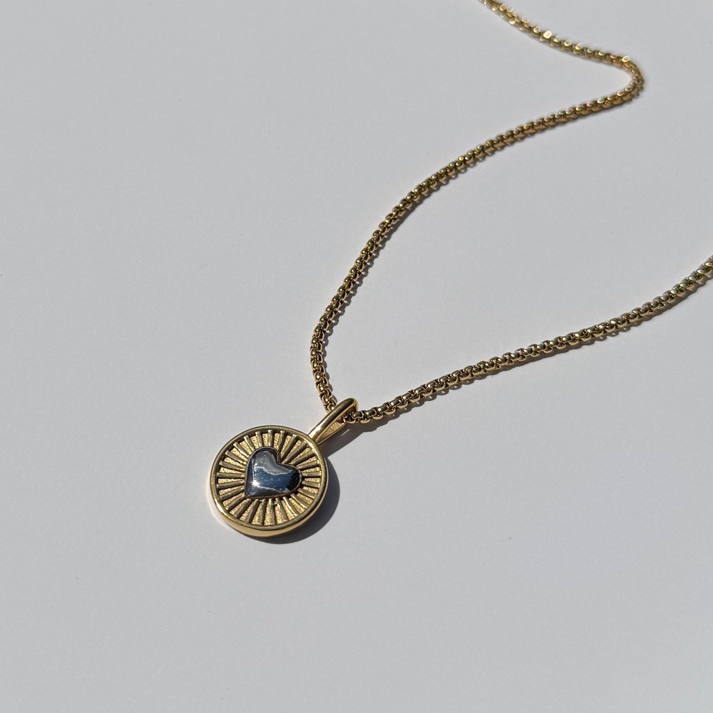 Mi Amor Necklace- Gold