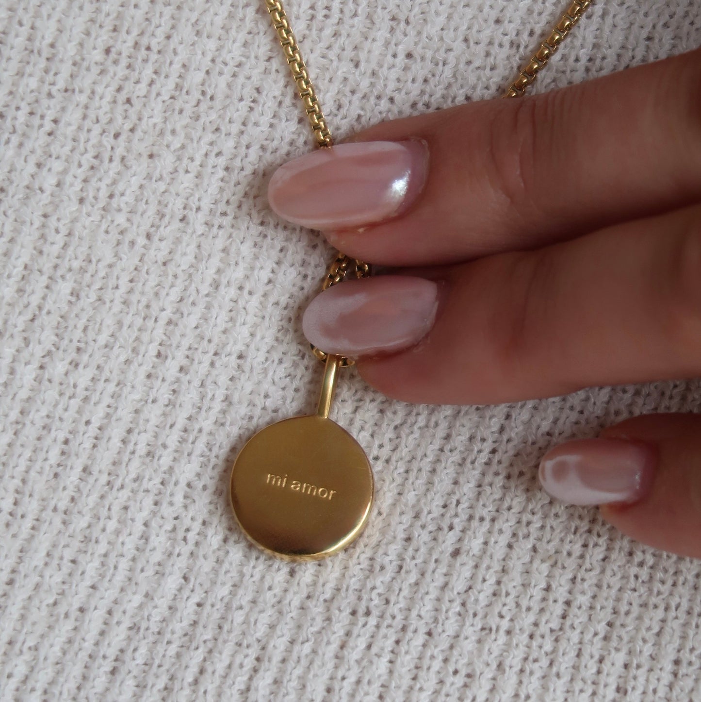 Mi Amor Necklace- Gold