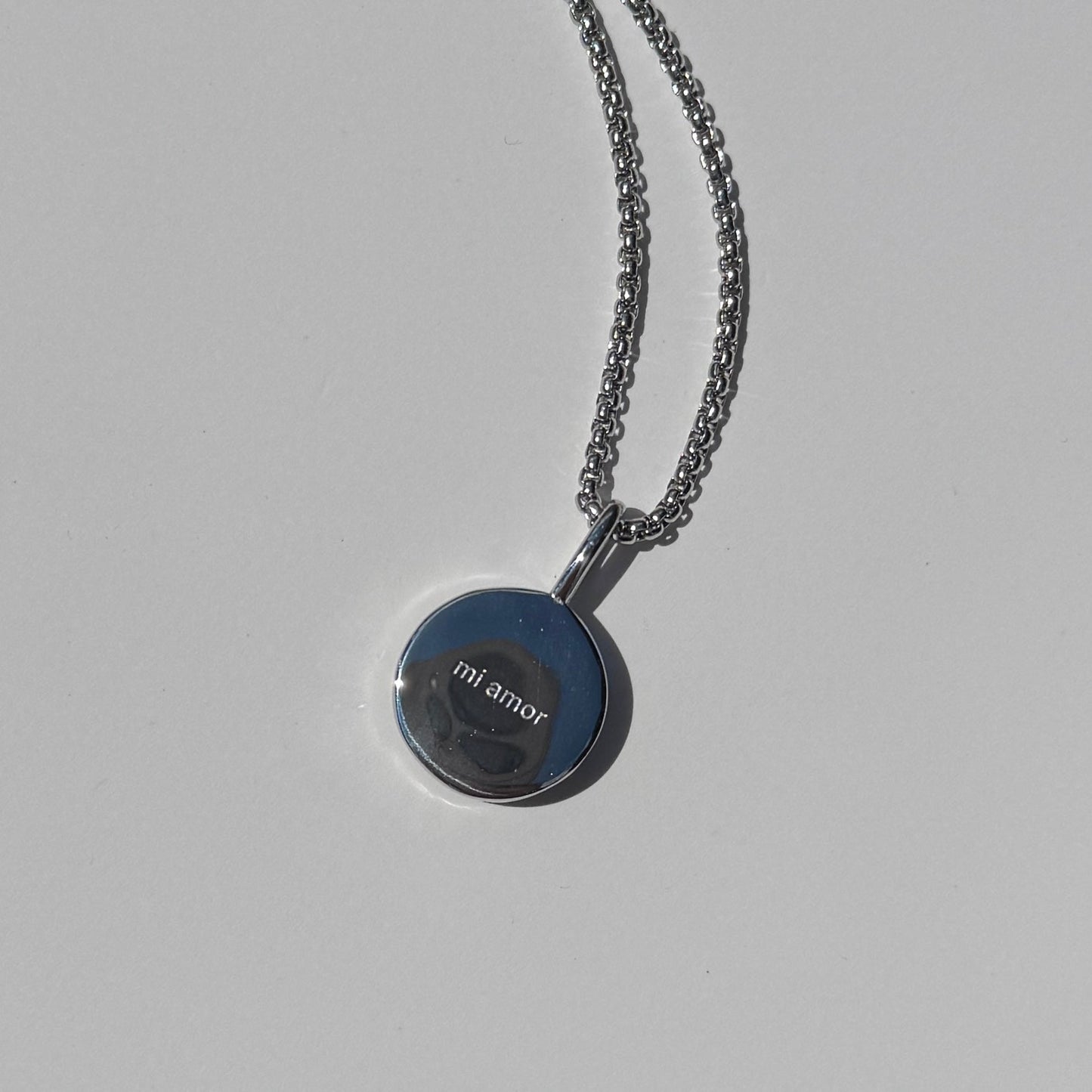 Mi Amor Necklace- Silver
