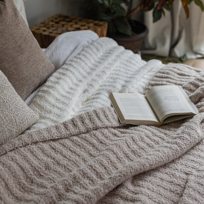 White Ribbed King Sized Bed Blanket