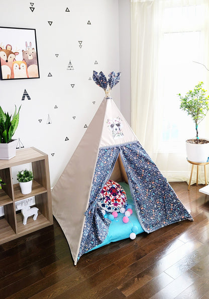 Racoon with flowers Teepee Tent