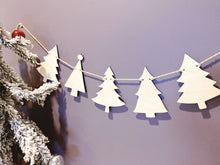 Load image into Gallery viewer, Christmas Tree Wood Garland
