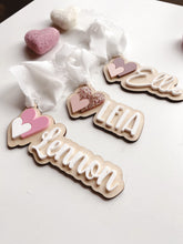 Load image into Gallery viewer, Valentine Gift Name Tag
