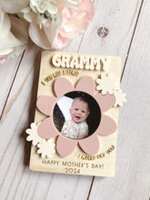 Load image into Gallery viewer, Flower Magnet Photo Frame | Mother&#39;s Day Gift
