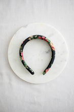 Load image into Gallery viewer, Black Vintage Garden Headband

