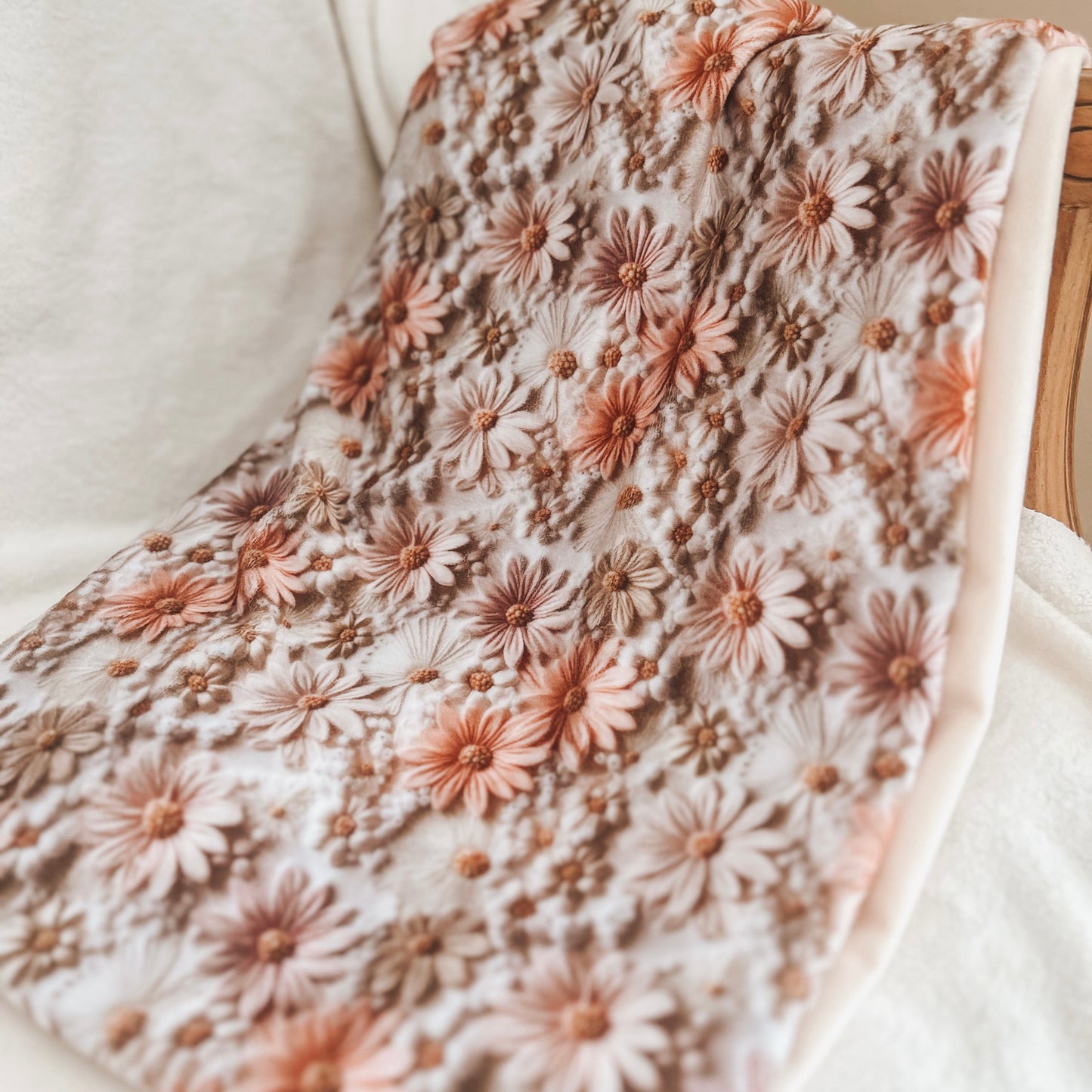 Mini cuddle blanket « Floral sweetness/ smooth cream minky »