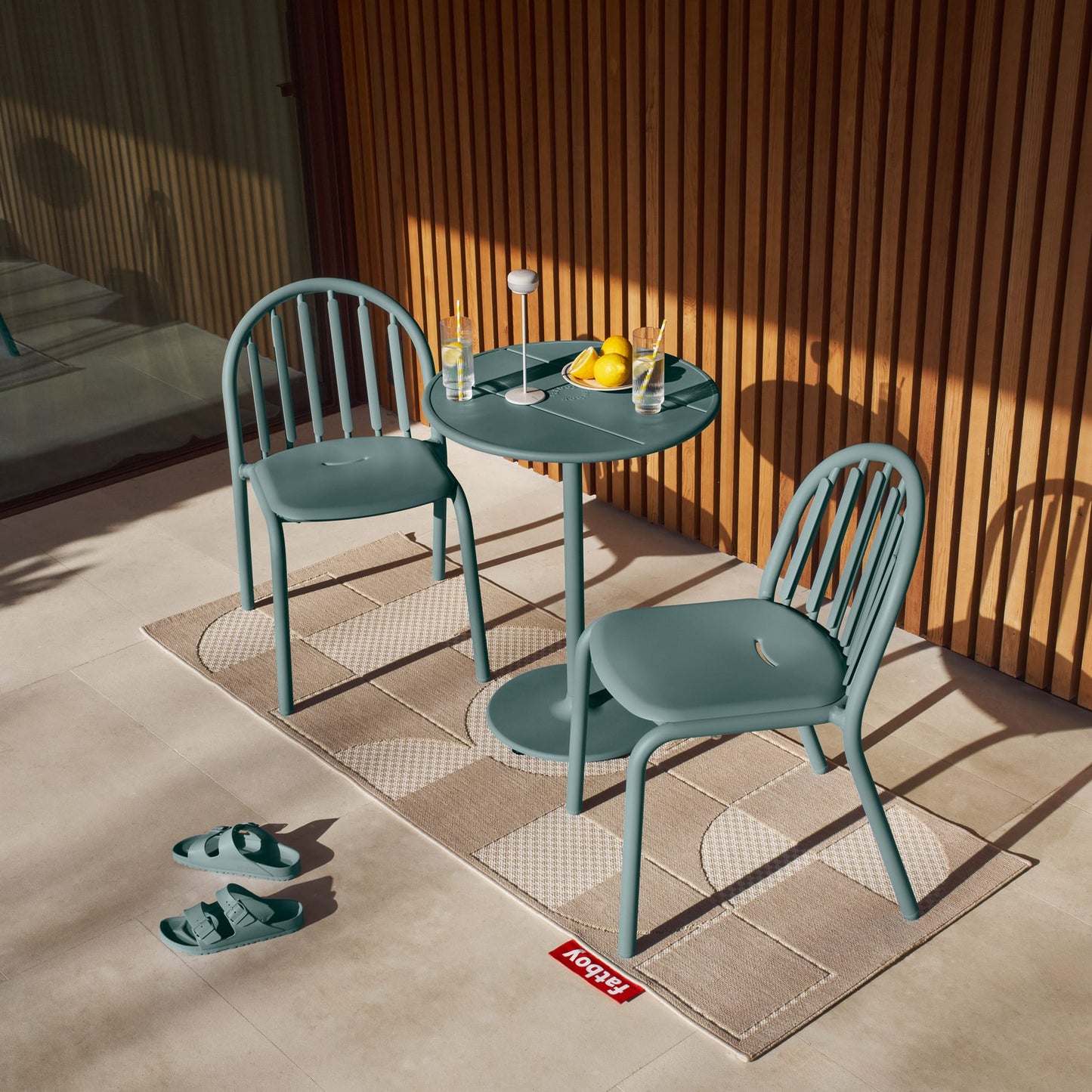 Fred's Bistro Set<br> 1 Round Table + 2 Chairs