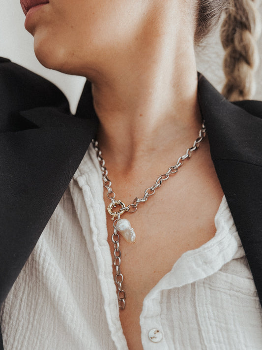The Eliza Necklace