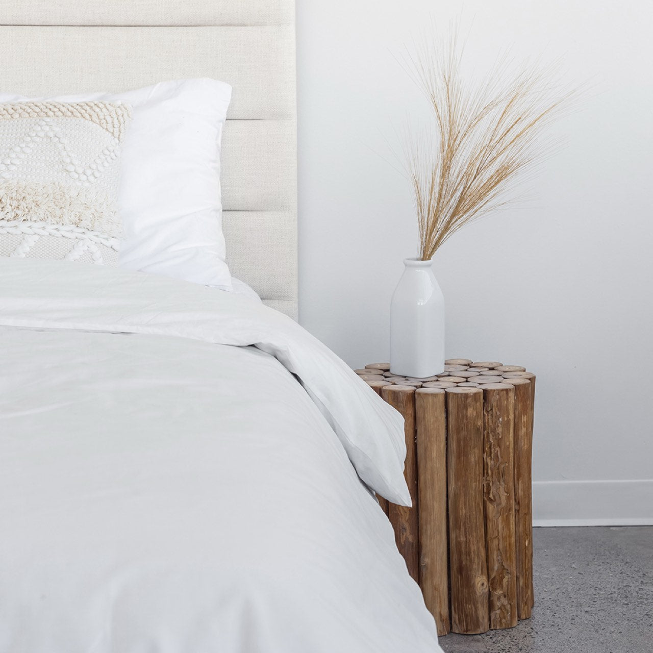 Justin King Storage Bed - Cream