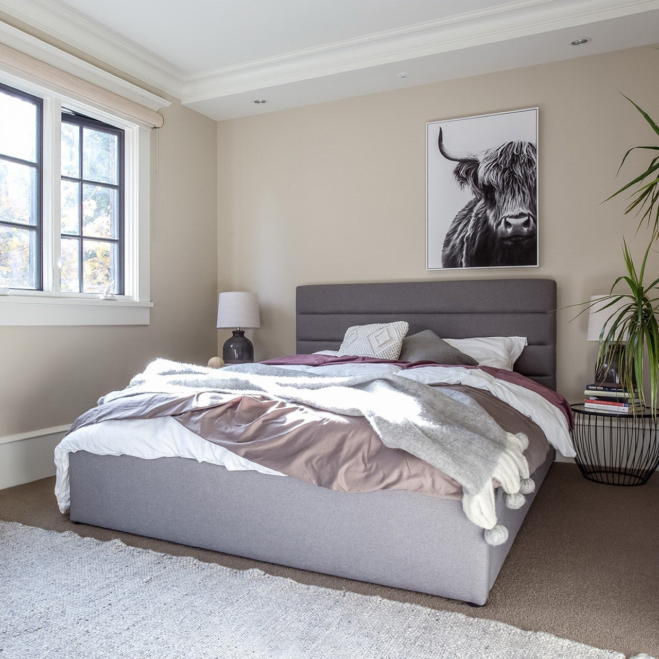 Justin King Storage Bed - Stone