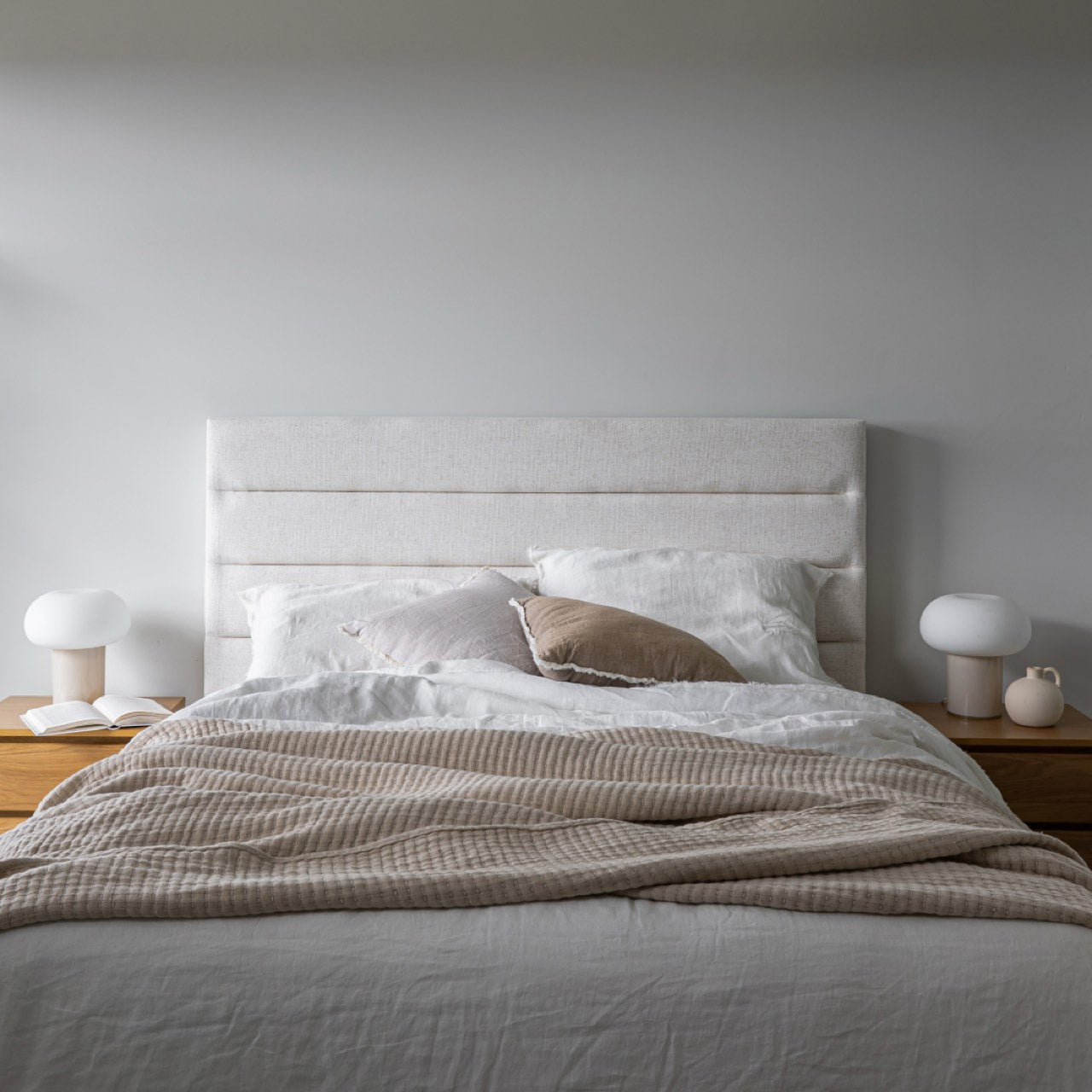 Justin Queen Storage Bed - Cream