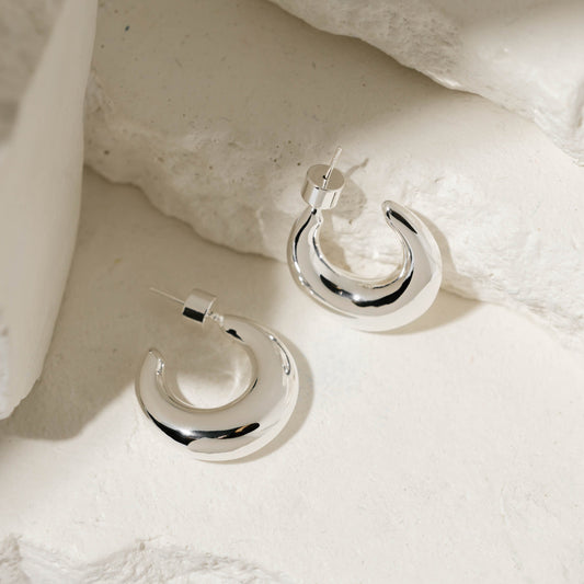 The Mezzaluna Hoop Midi | Sterling Silver