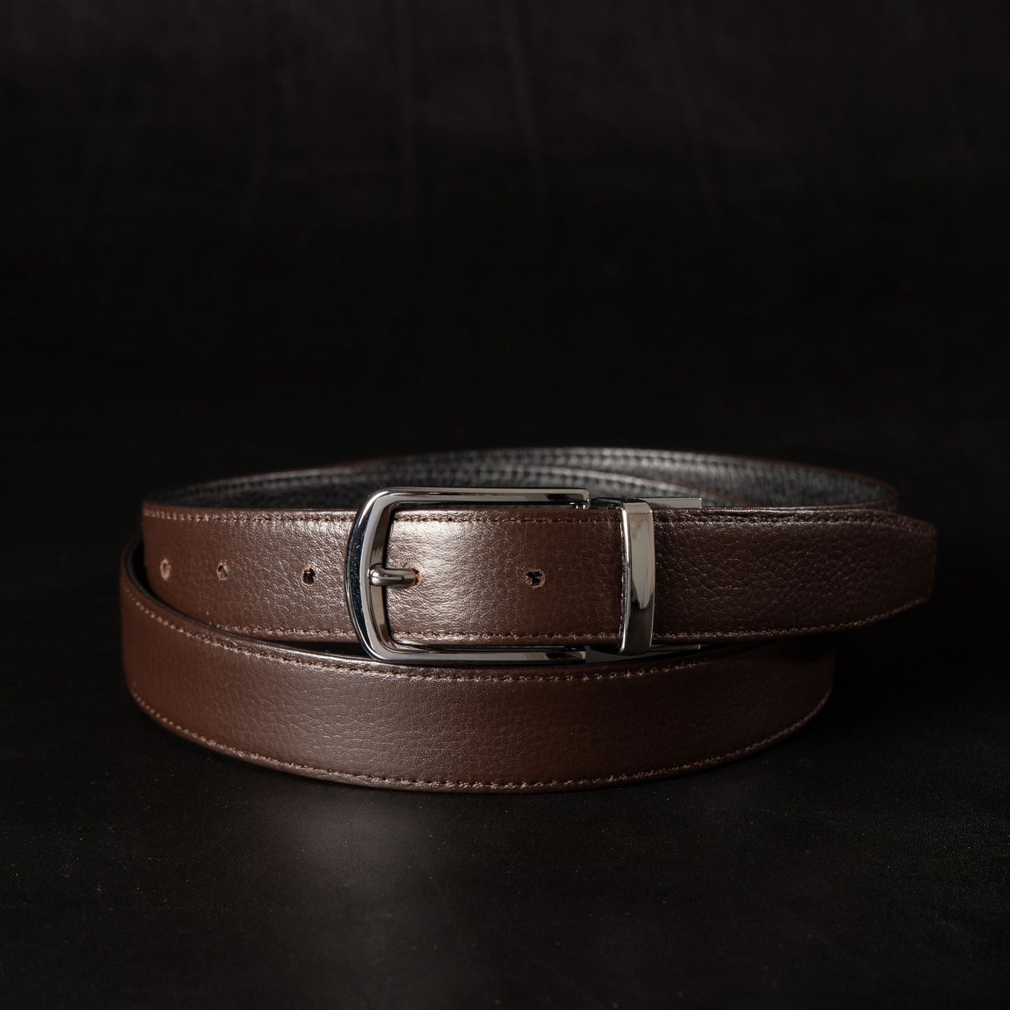 The Harvey Dent Belt - Extra Slim 30 mm Reversible Stitched Full-Grain Pebbled Leather Belt