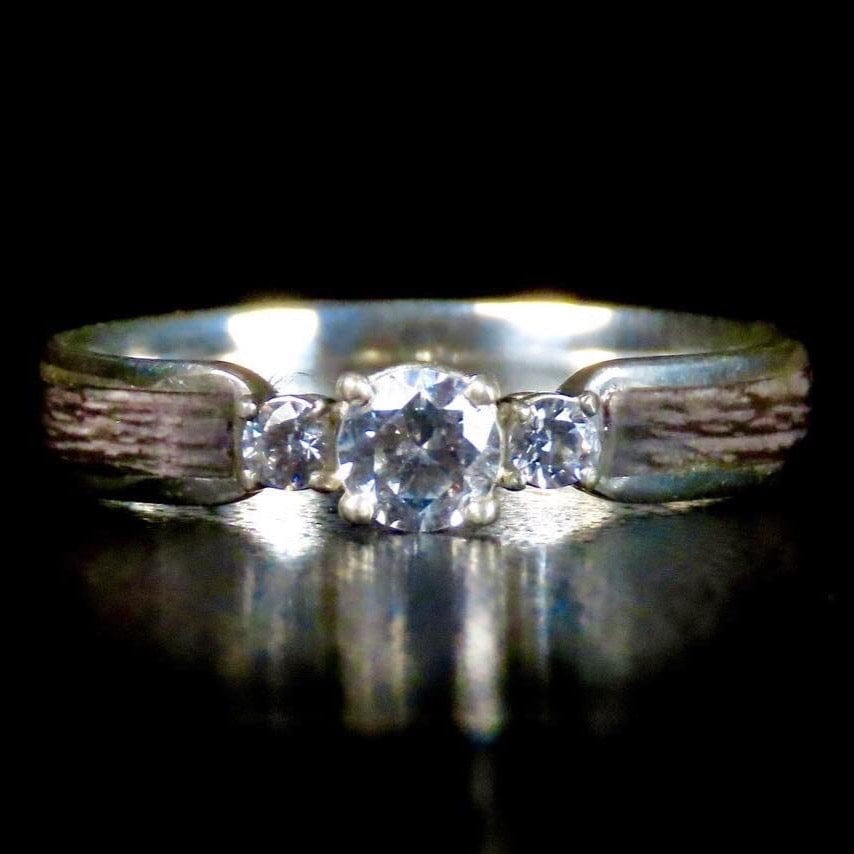 Bague Trinité en bois, or 14K - 18K et moissanite personnalisée