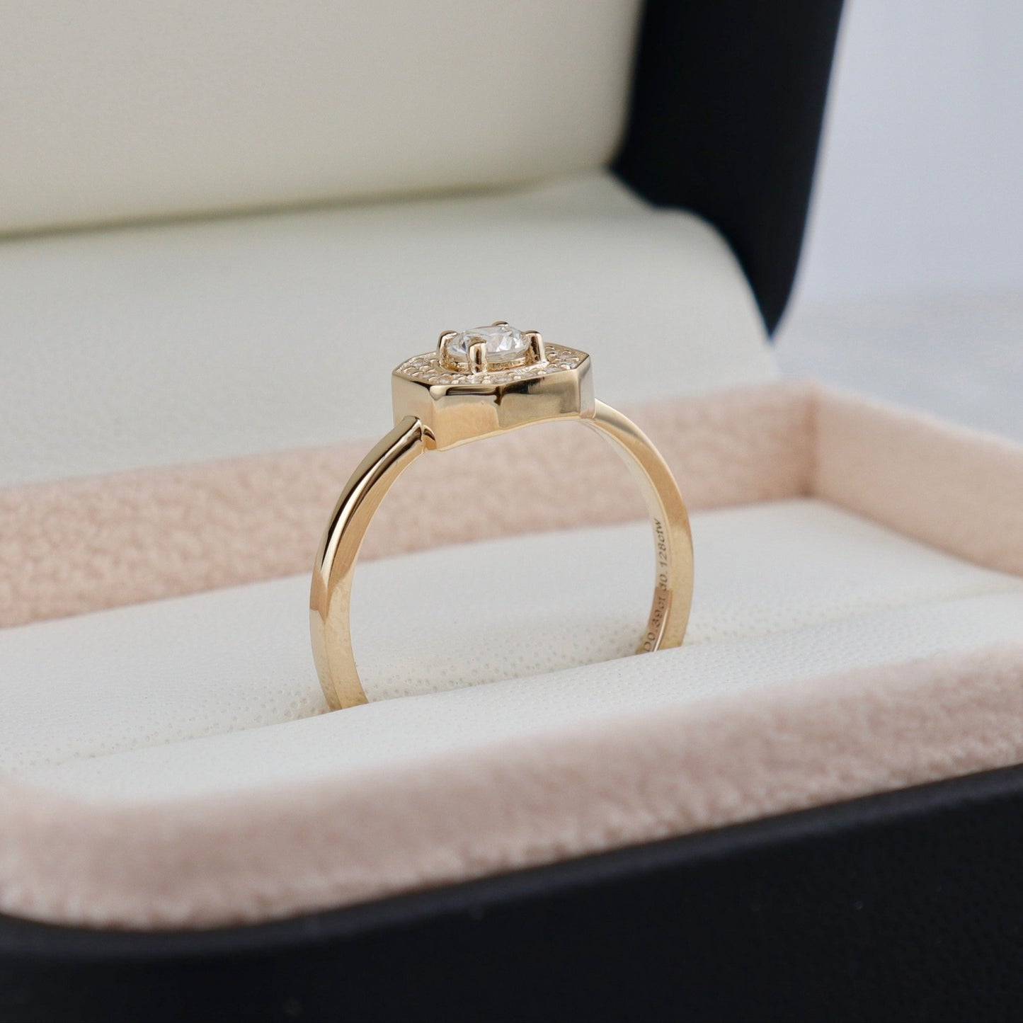 Bague Art Deco en or 14K - 18K et diamants