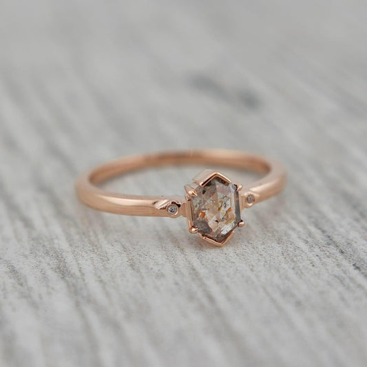 Bague diamant sel & poivre