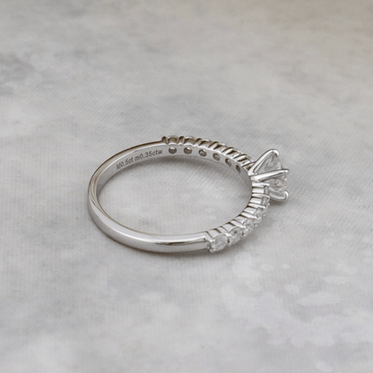 Bague Éclat Moissanites 0.5 ct + 0.42 ctw