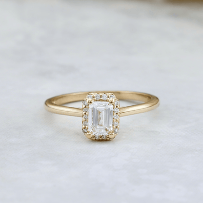 Bague Halo Émeraude en or 14K - 18K et diamants 0,6 ctw