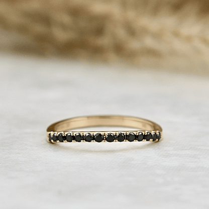 Bague Semi-éternité courbe en or 14K - 18K ou platine et diamants noirs