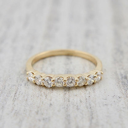 Bague semi-éternité courbe en or 14K - 18K ou platine et diamants
