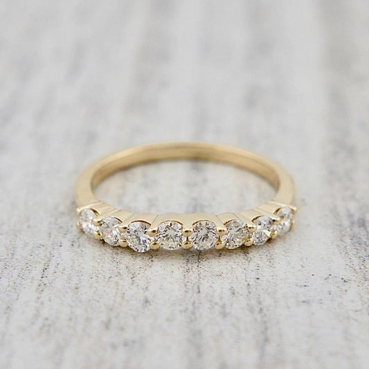 Bague semi-éternité courbe en or 14K - 18K ou platine et diamants