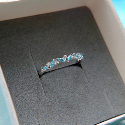 Bague semi-éternité Marquise en or 14K - 18K, diamants et aigues-marines