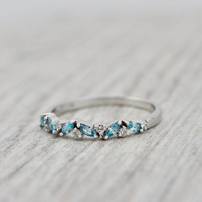 Bague semi-éternité Marquise en or 14K - 18K, diamants et aigues-marines