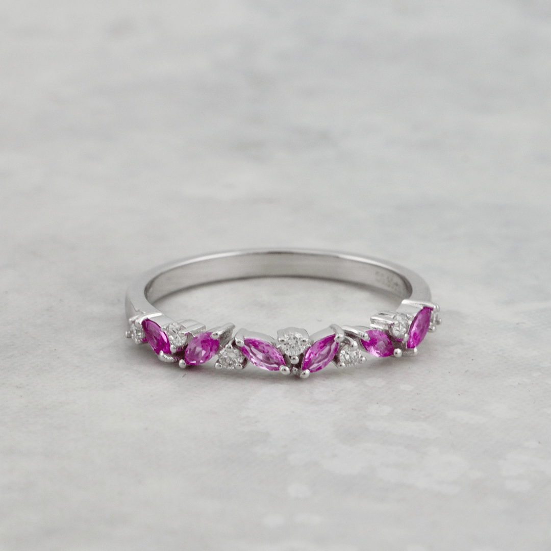 Bague semi-éternité Marquise en or 14K - 18K, diamants et saphirs