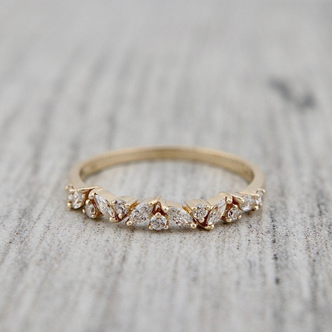 Bague semi-éternité Marquise en or 14K et diamants