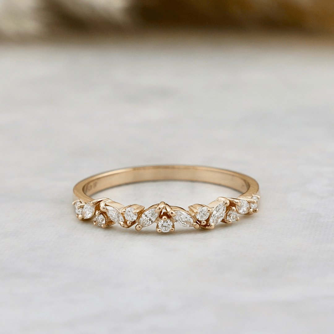 Bague semi-éternité Marquise en or 14K et diamants