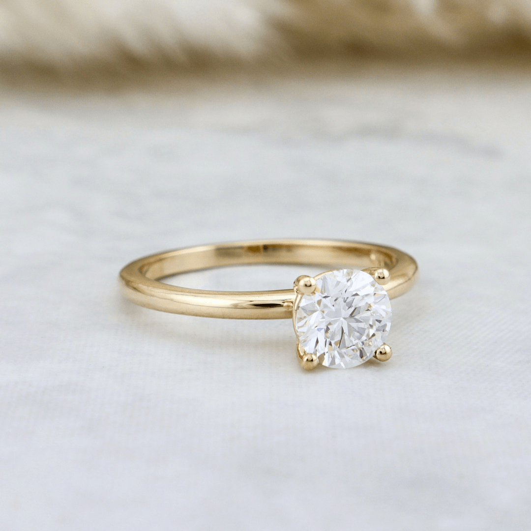 Bague solitaire Classique en or 14K - 18K et diamant 0,5 - 1 ct