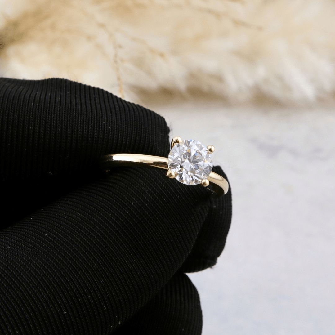 Bague solitaire Classique en or 14K - 18K et diamant 0,5 - 1 ct