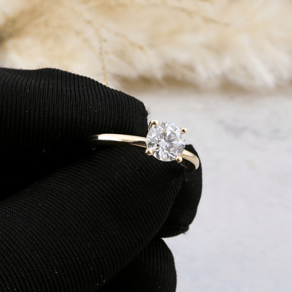 Bague solitaire Classique en or 14K - 18K et diamant 0,5 - 1 ct